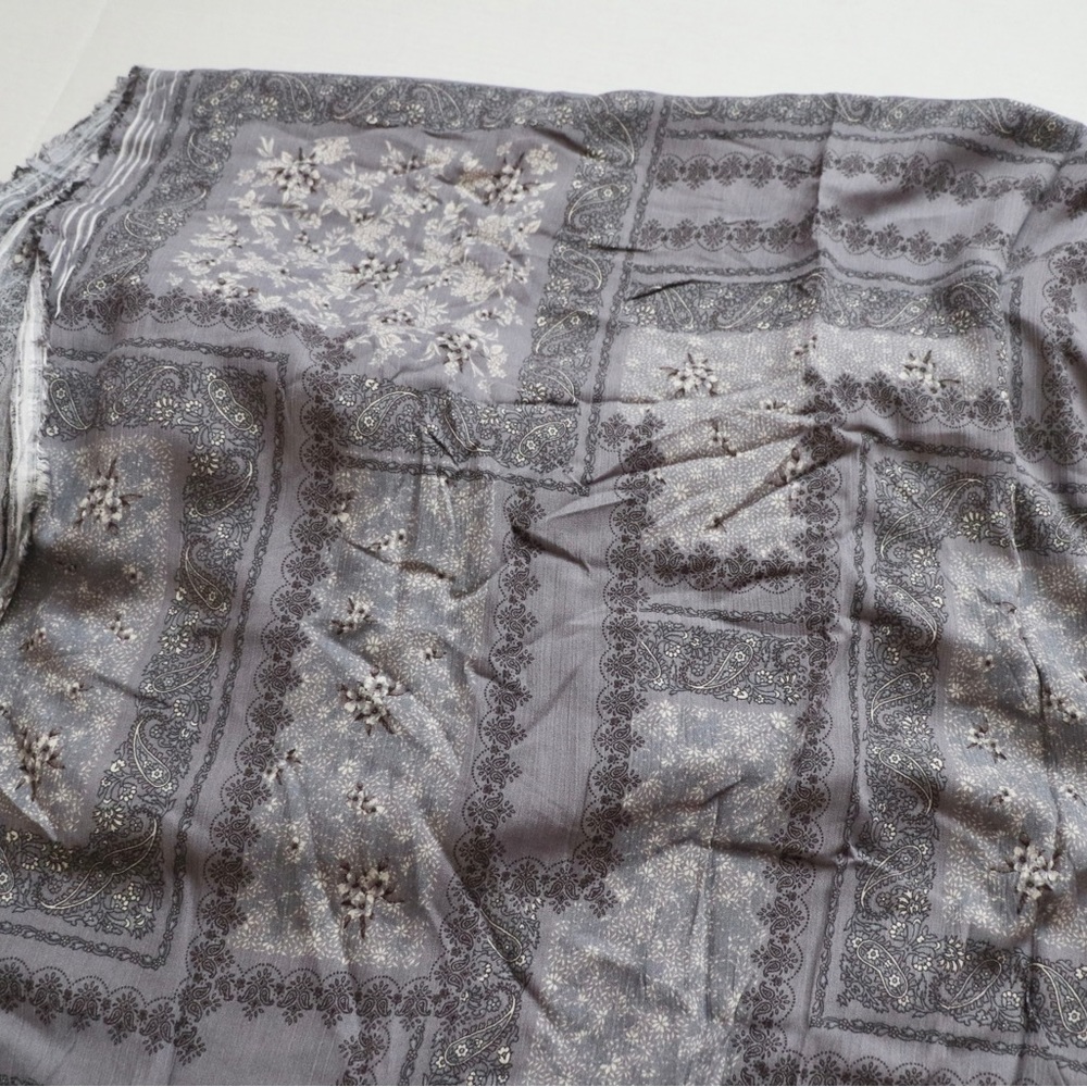 Bandana print crinkle rayon fabric, 4 yards